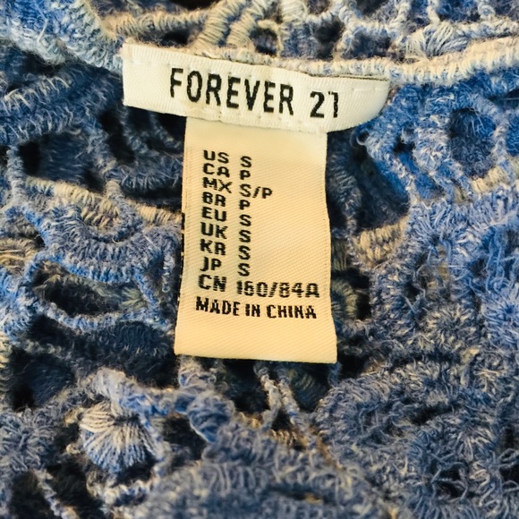 Forever 21 Blue Crochet Lace Crop Top Size S - Picture 4 of 6